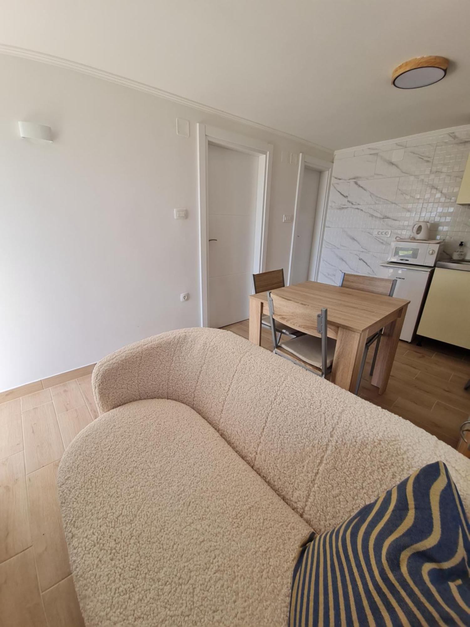 Apartman Luka Klenovica Εξωτερικό φωτογραφία
